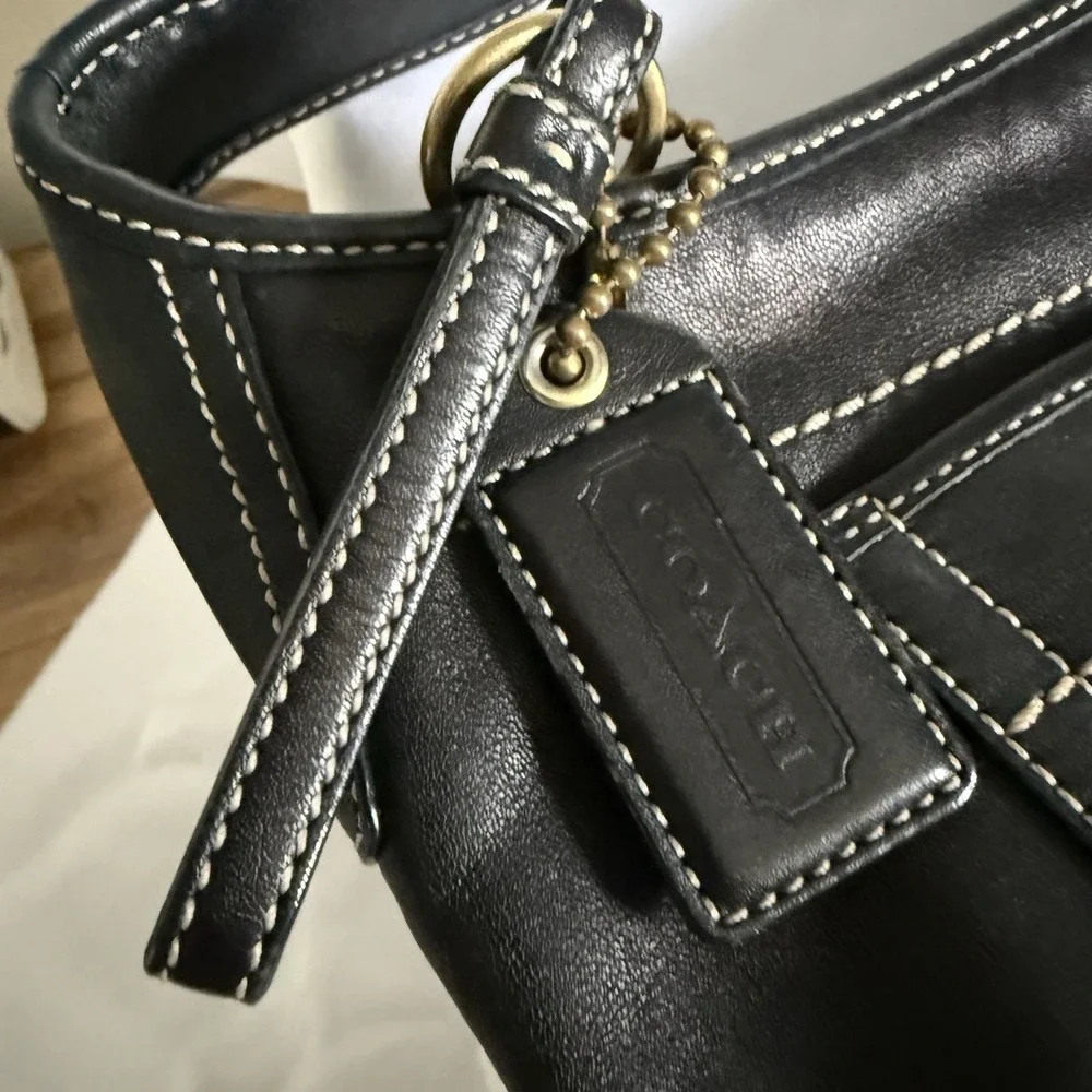 COACH Ergo Black Leather Crescent Shoulder Bag Purse Handbag Y2K